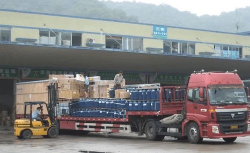 貨車24小時限行,不只讓物流業(yè)為難,更限制了經(jīng)濟的發(fā)展